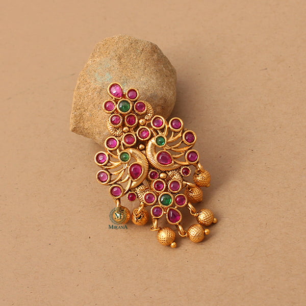 Pins & Brooches