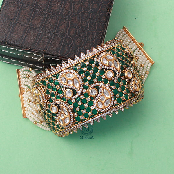 Aahana Emerald Green Polki Designer Bracelet