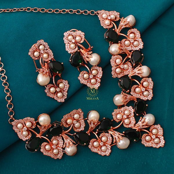 Feria Emerald Green Pearl Fusion Necklace Set