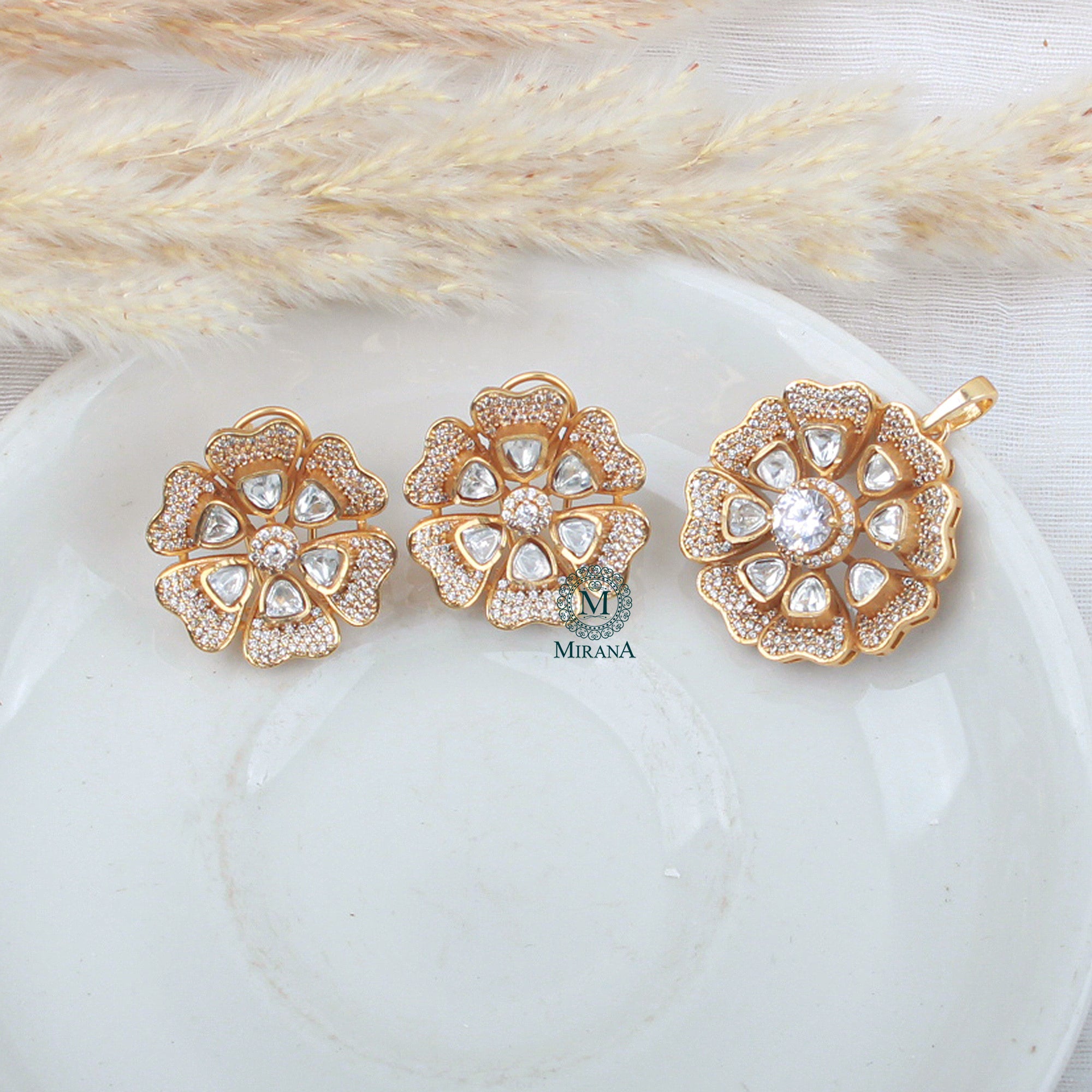 Suri Moissanite Designer Pendant Set