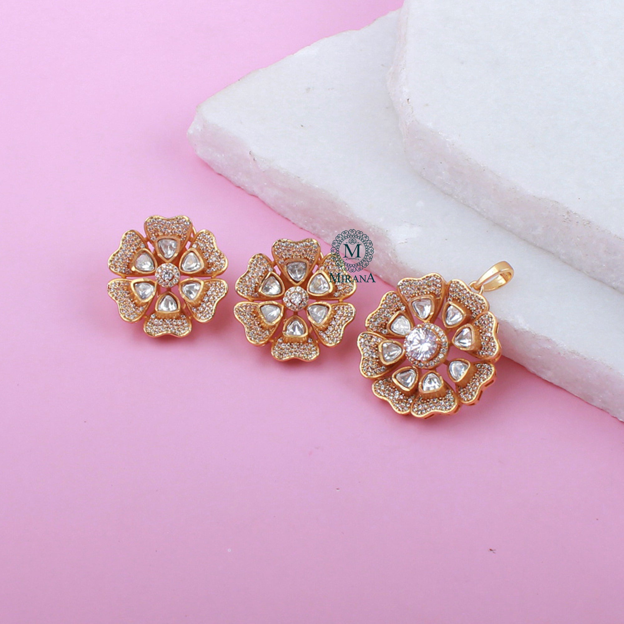 Suri Moissanite Designer Pendant Set