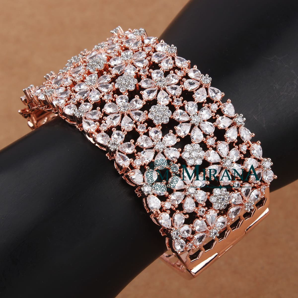 MJBR21R093-1-Party-Wear-Designer-Flower-Bracelet-Rose-Gold-Look-1.jpg September 16, 2022