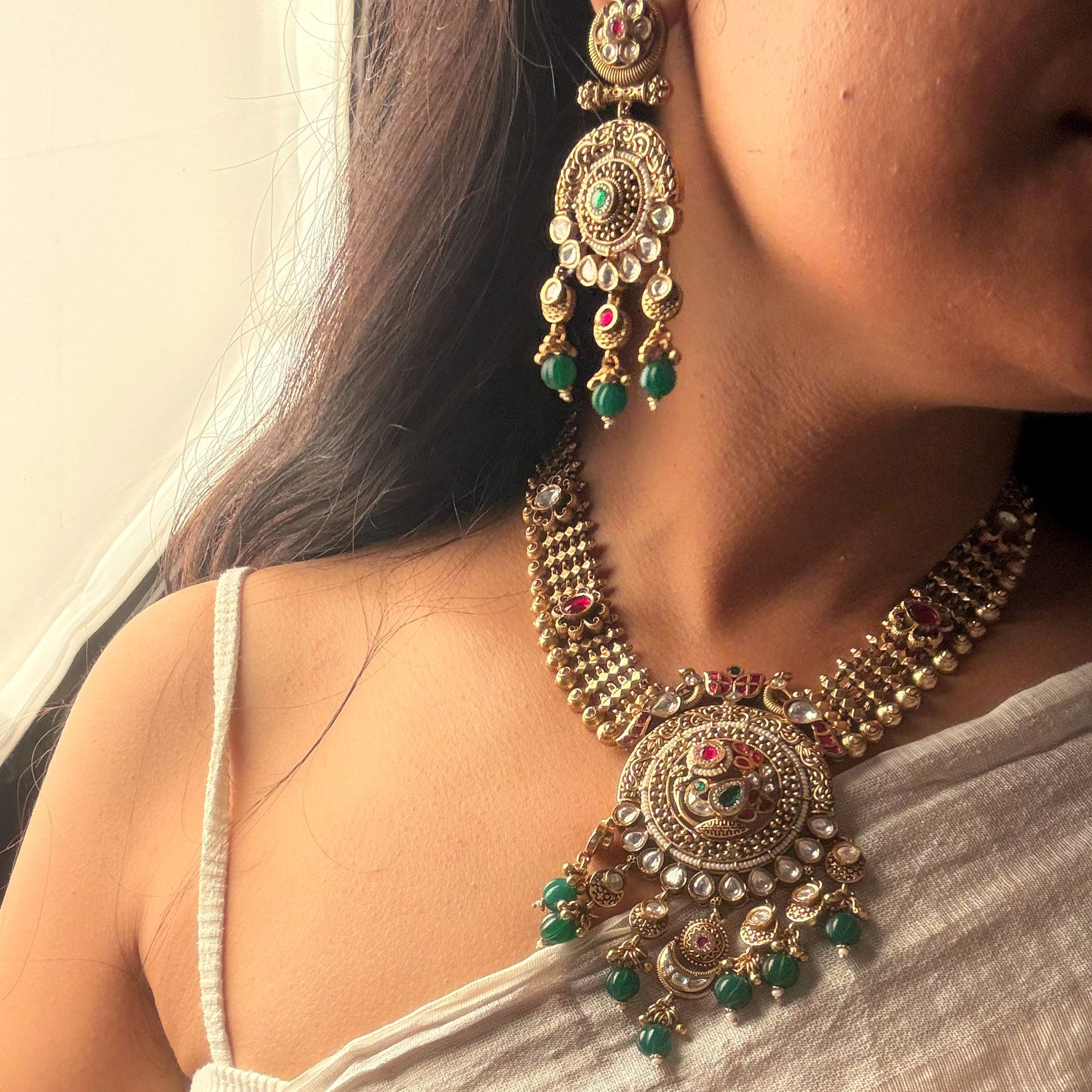 Vinisha Antique Designer Necklace Set
