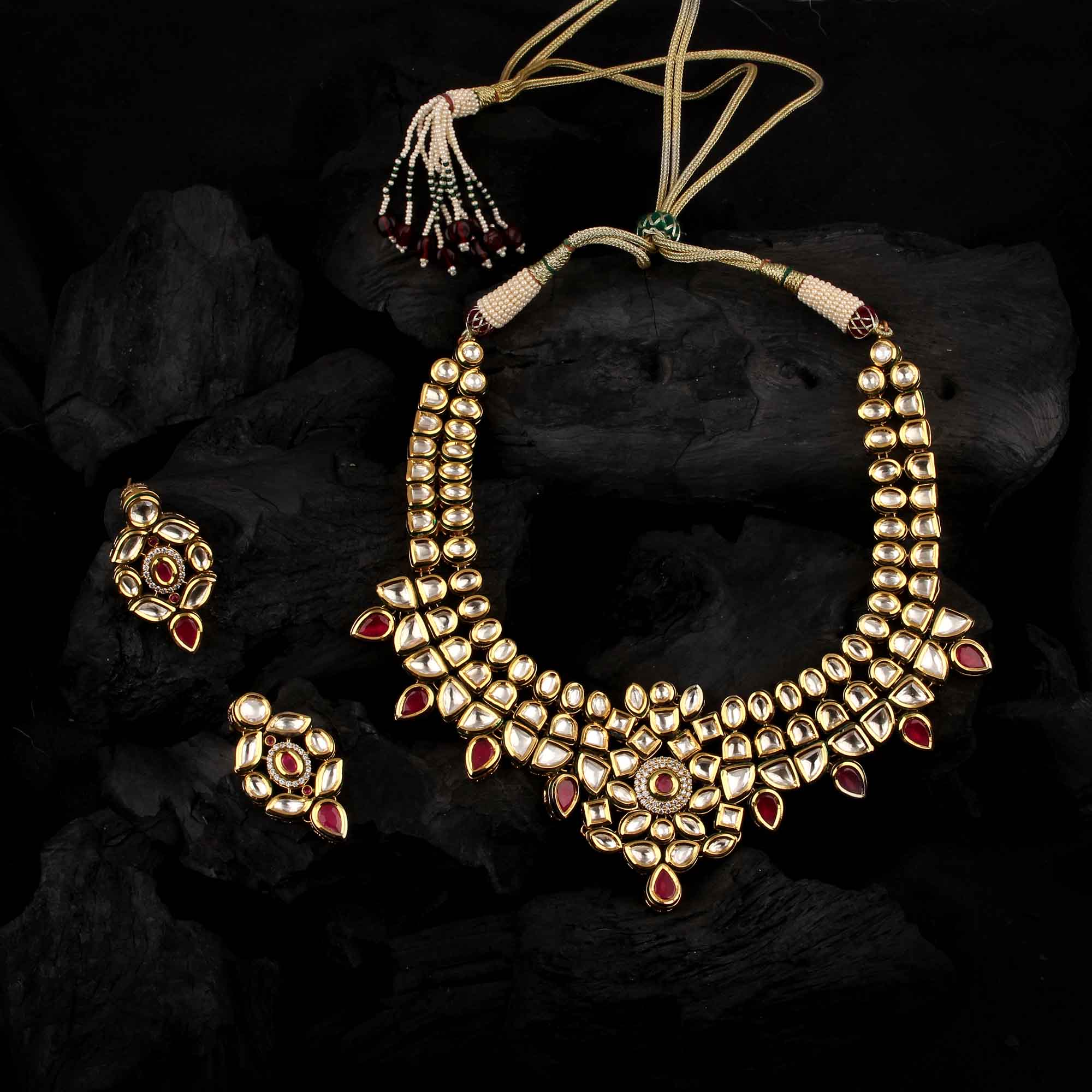 Kundan Neclace Set with Red stone.