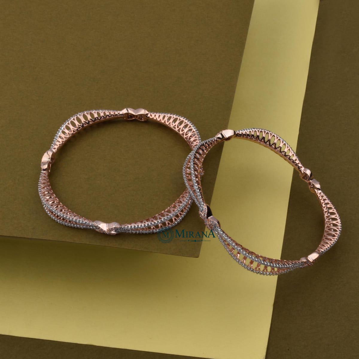 MJBG21B016-1-Classy-Knot-Designed-Bangles-Rosse-Gold-Look-1.jpg