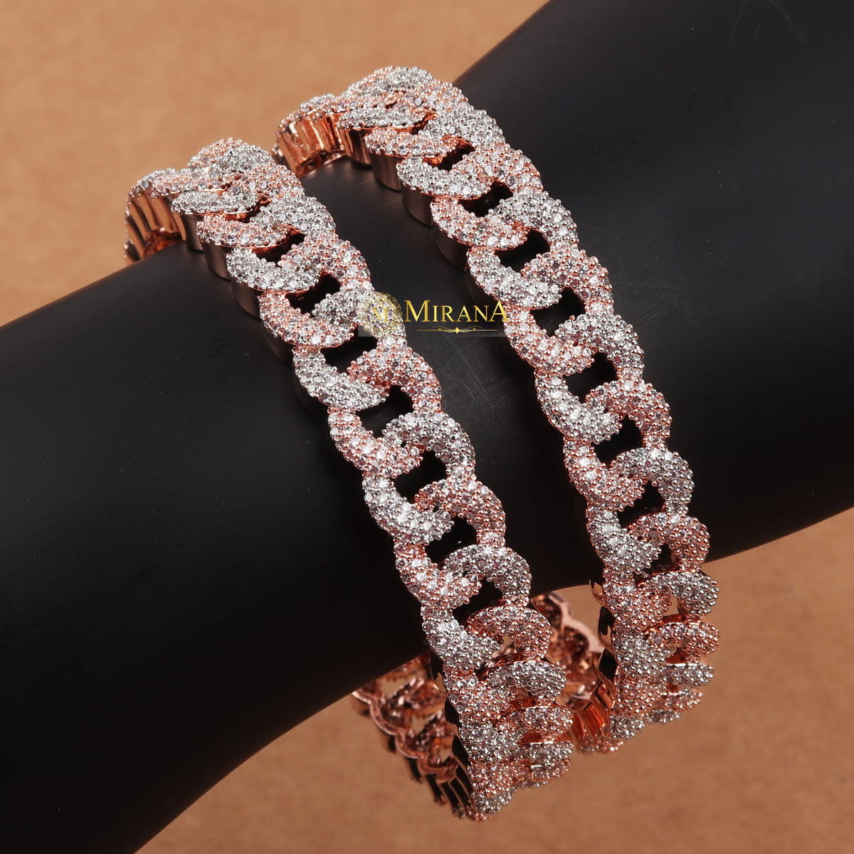 MJBG21B028-1-Hoops-Designed-Bangles-Rose-Gold-Look-1.jpg