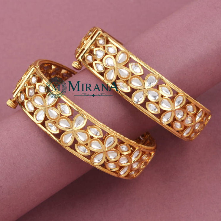 Royal Look Kundan Bangles