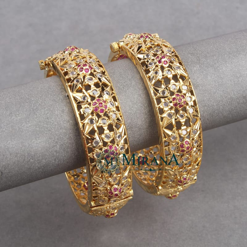 Yashika Ruby Colored Rajwadi Bangles