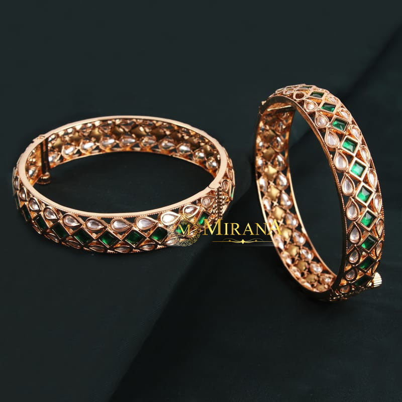 MJBK21K067-1-Aaradhya-Green-Colored-Polki-Bangles-Rose-Gold-Look-1.jpg June 16, 2022 95 KB
