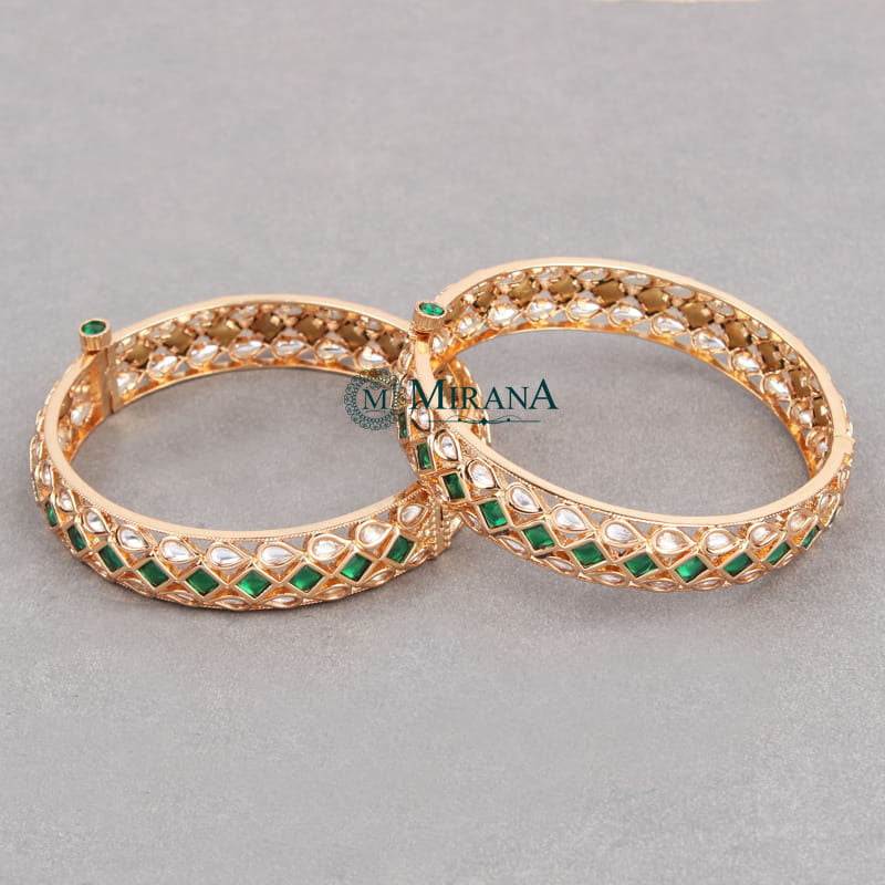 Aaradhya Green Colored Polki Bangles