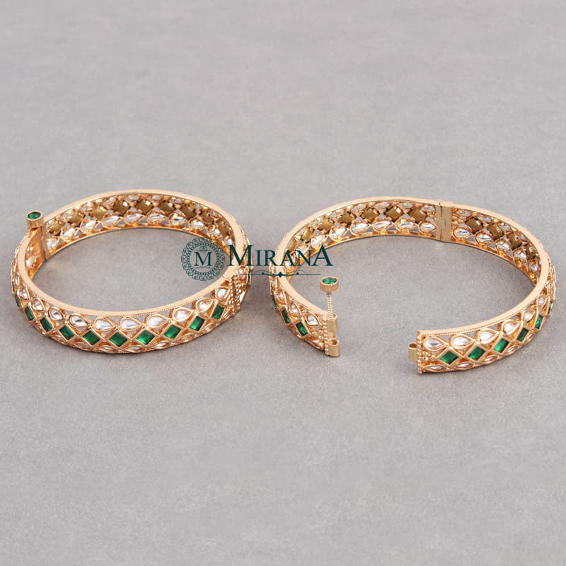 Aaradhya Green Colored Polki Bangles