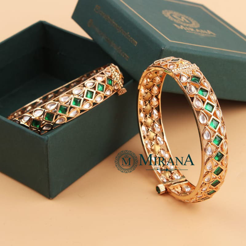 Aaradhya Green Colored Polki Bangles