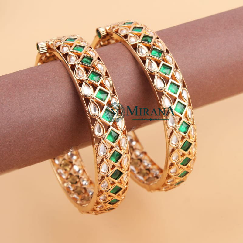 Aaradhya Green Colored Polki Bangles
