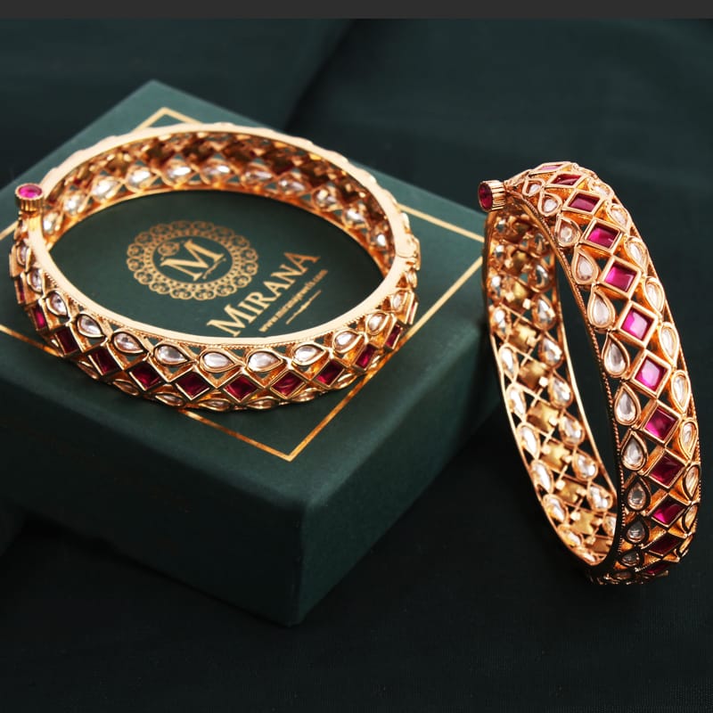 MJBK21K068-1-Aaradhya-Ruby-Colored-Polki-Bangles-Rose-Gold-Look-6.jpg