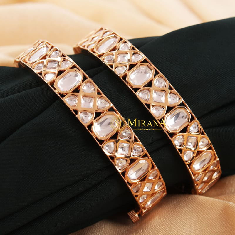 MJBK21K071-1-Trisha-Polki-Bangles-Gold-Look-1.jpg