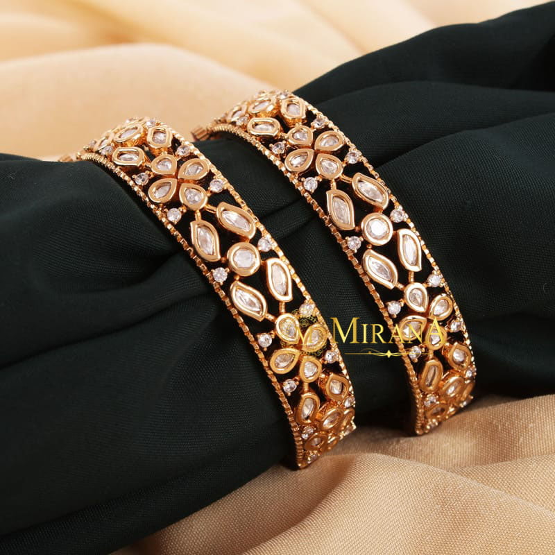 MJBK21K072-1-Rati-Bridal-Polki-Bangles-Rose-Gold-Look-5.jpg