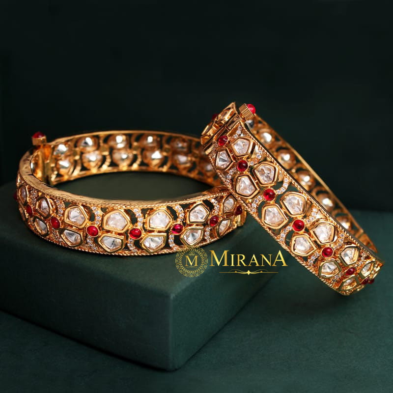 MJBK21K082-1-Kavika-Polki-Red-Colored-Bangles-Gold-Look-1.jpg September 5, 2022