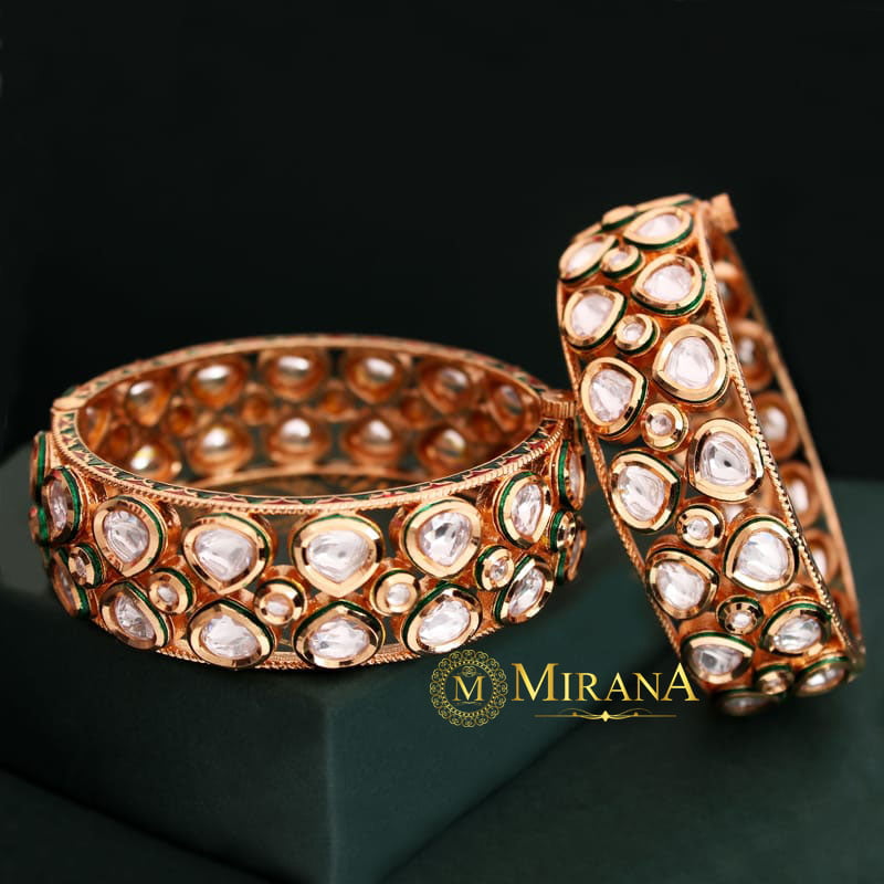 MJBK21K086-1-Nandita-Polki-Bangles-Gold-Look-1.jpg