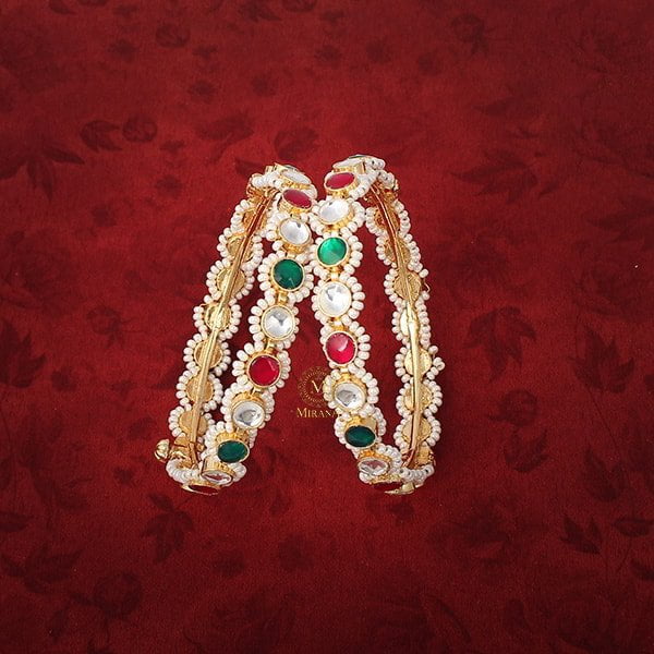 Aruna Ruby Green Paachi Kundan Bangles