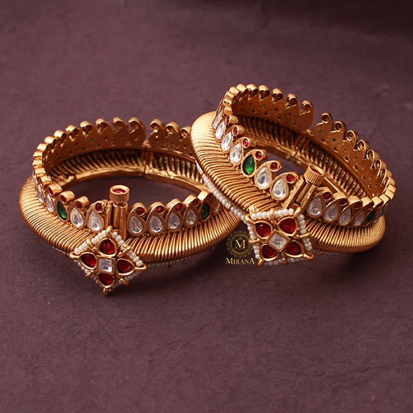 Amika Ruby Green Antique Designer Bangles