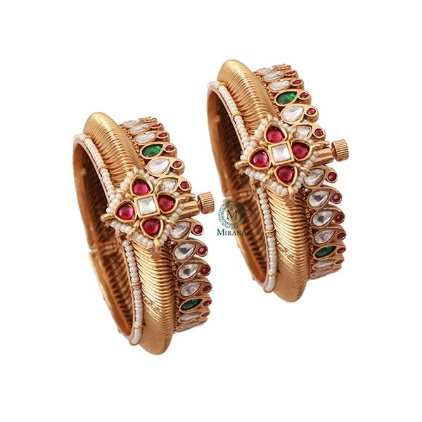 Amika Ruby Green Antique Designer Bangles