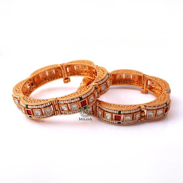 Naira Ruby Green Antique Bangles