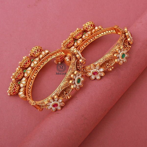 Vanika Ruby Green Antique Designer Bangles