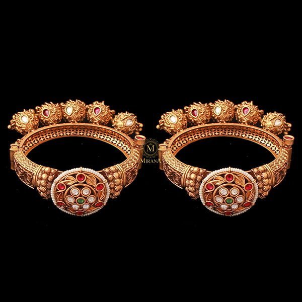 Nitanshi Ruby Green Antique Designer Bangles