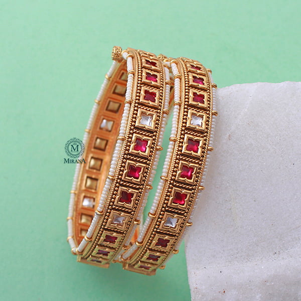 Aarvi Ruby Antique Designer Bangles