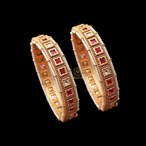 Aarvi Ruby Antique Designer Bangles