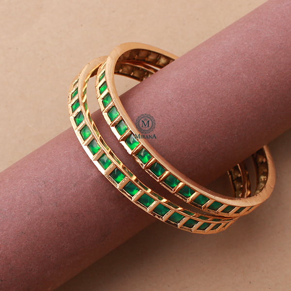 Pankhi Emerald Green Polki Bangles