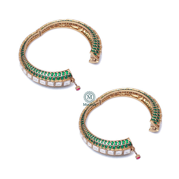 Manika Emerald Green Antique Designer Bangles