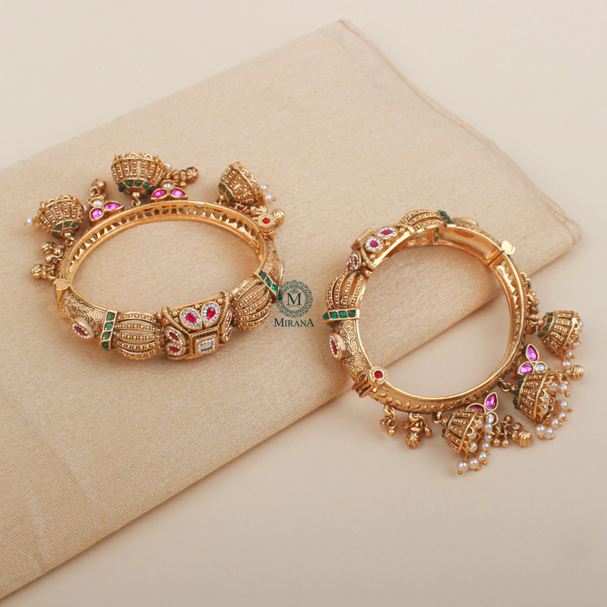 Sidha Antique Designer Bangles