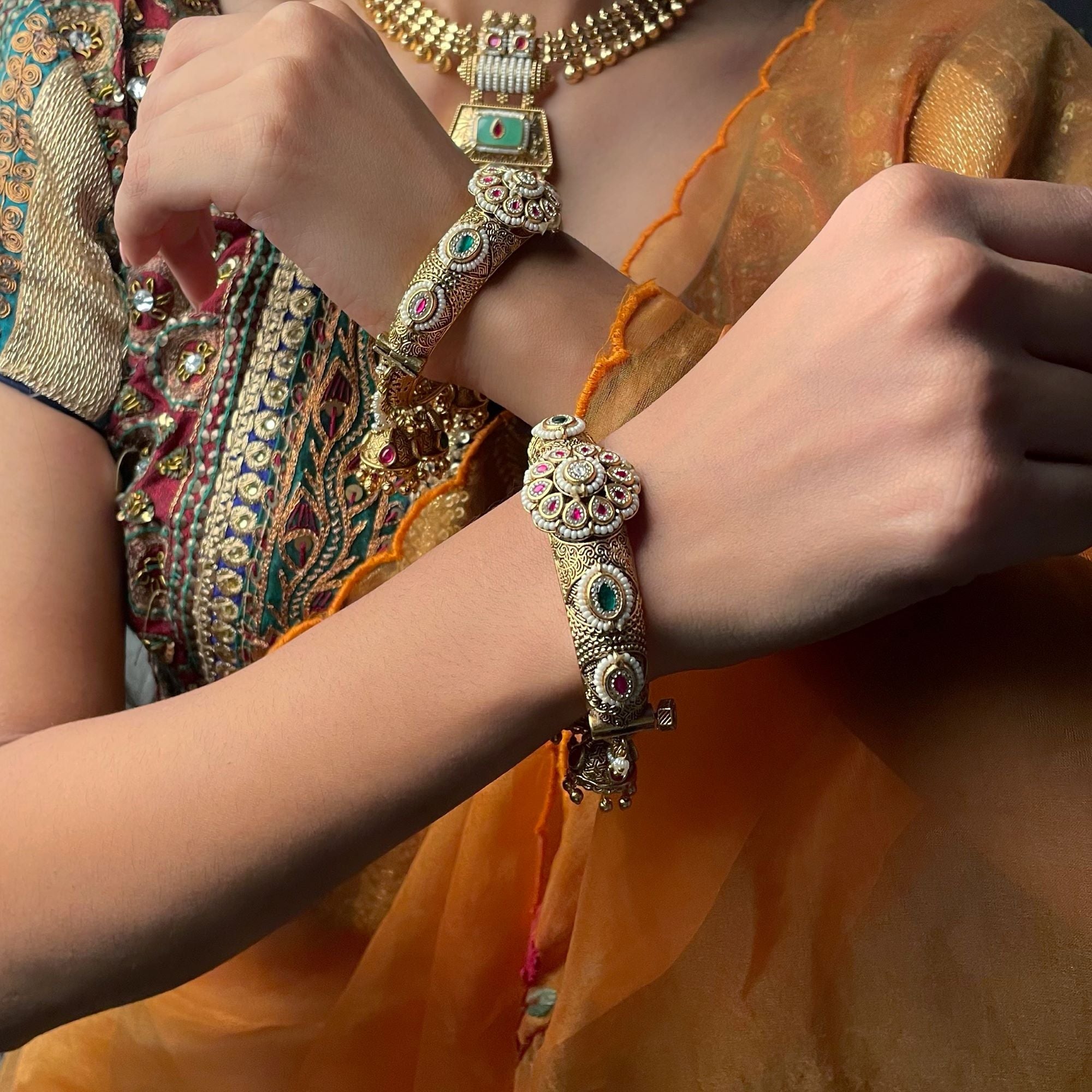 Saanjh Antique Designer Bangles