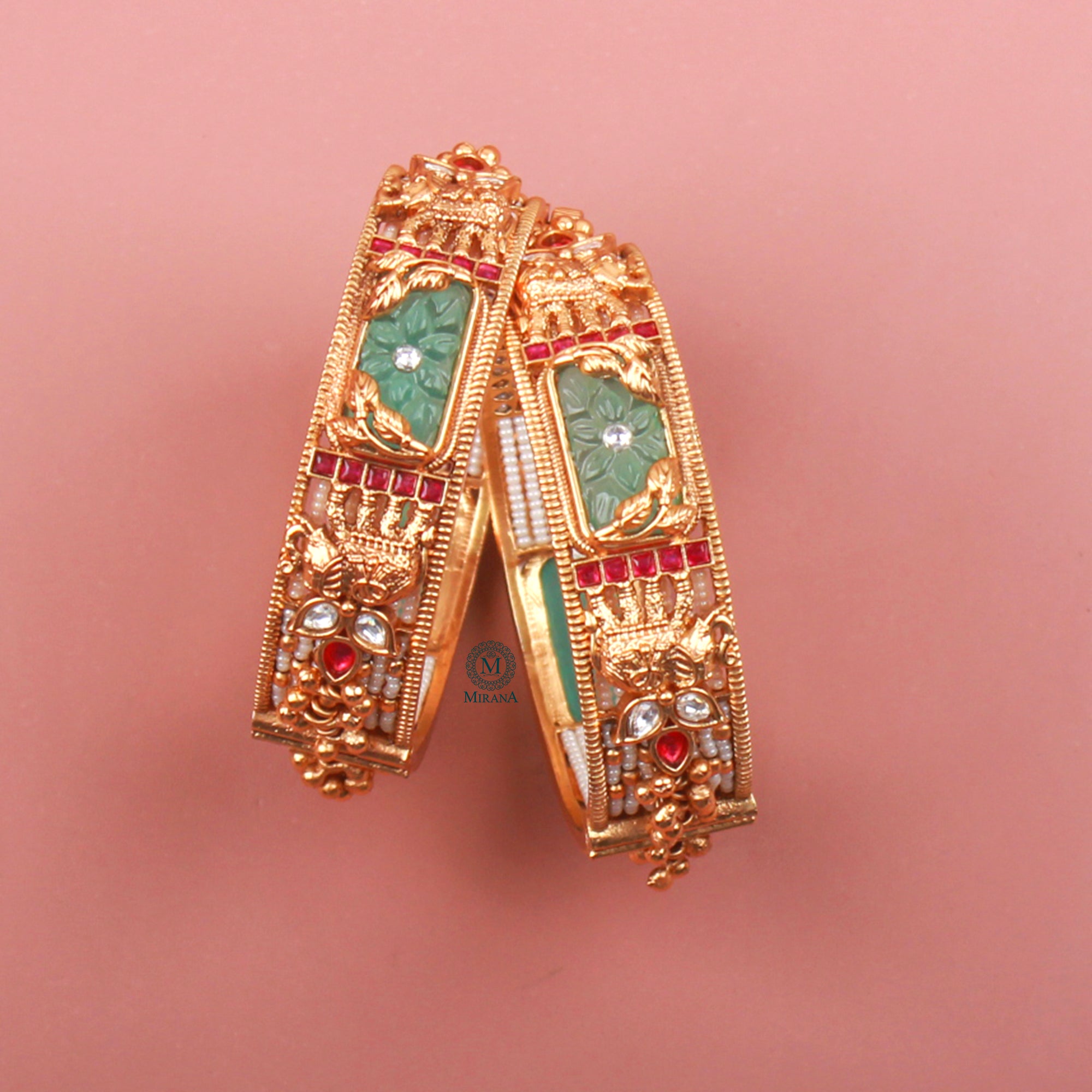 Maanvi Antique Designer Bangles
