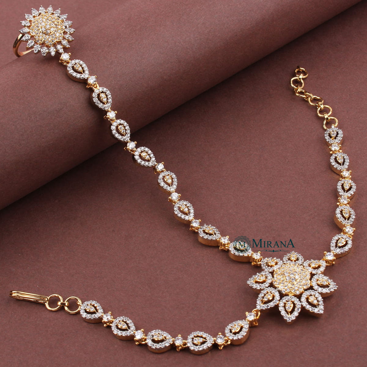 MJBR21R029-3-Stunning-Designer-Flower-Bracelet-Gold-Look-2.jpg