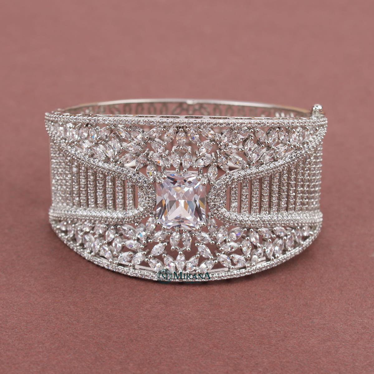 Dual Tone Tossed Broad Bracelet