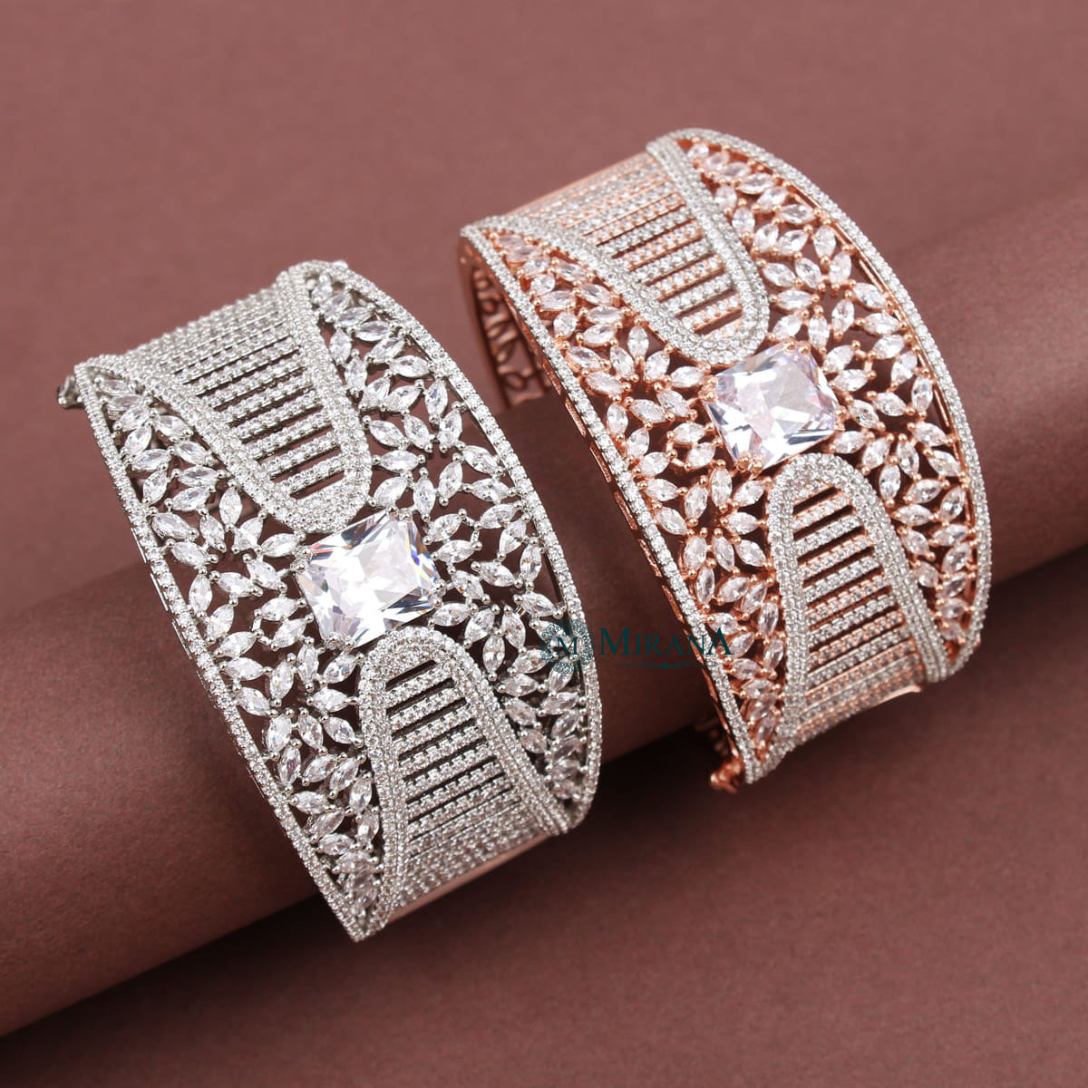 Dual Tone Tossed Broad Bracelet