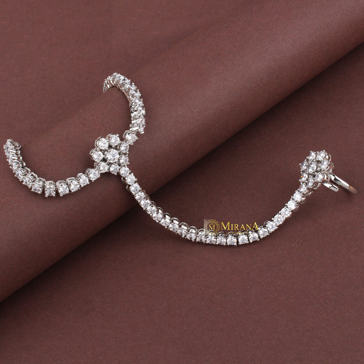 MJBR21R038-2-Sleek-Designer-Hand-Bracelet-Silver-Look-2.jpg