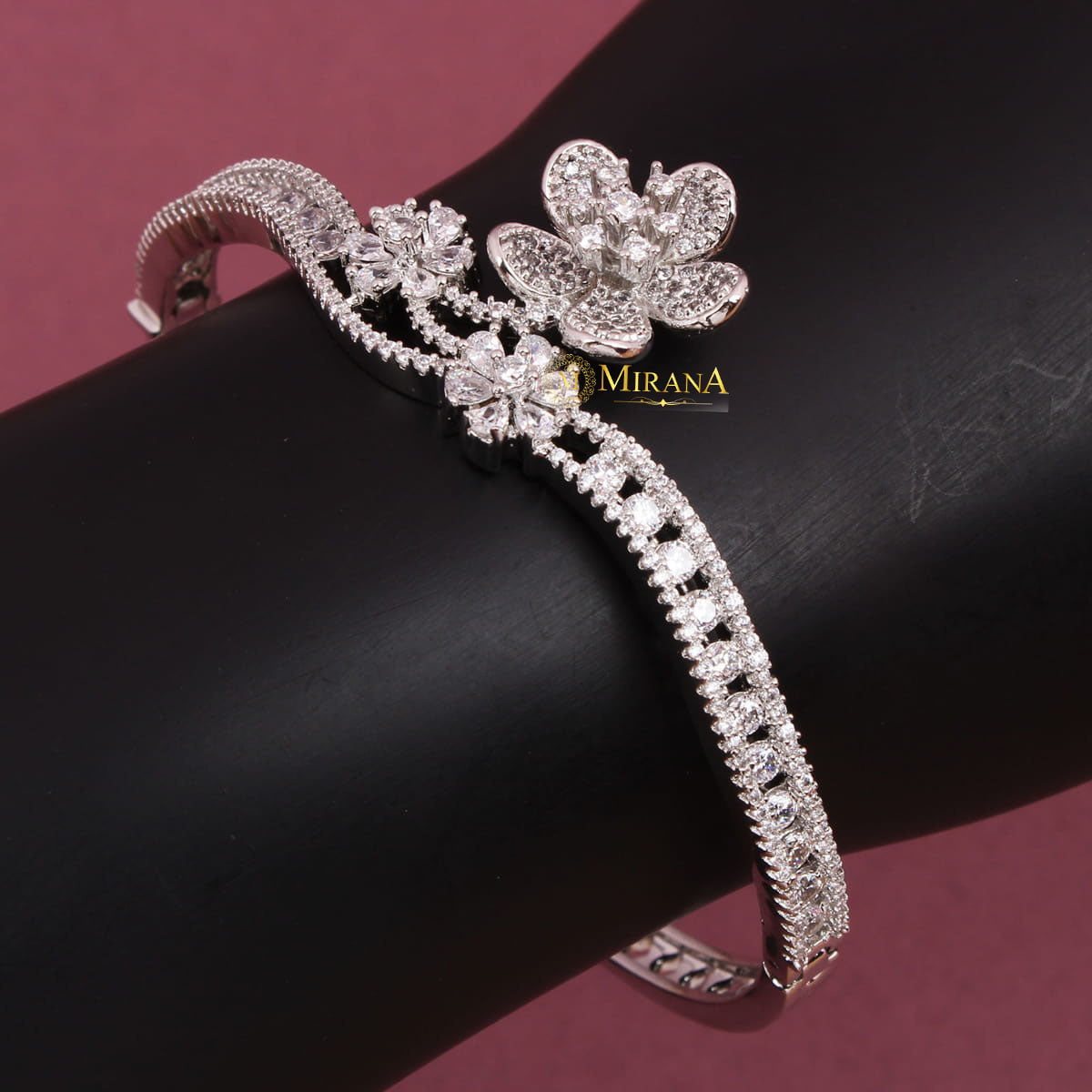 Beautiful Three Flower Design Bracelet