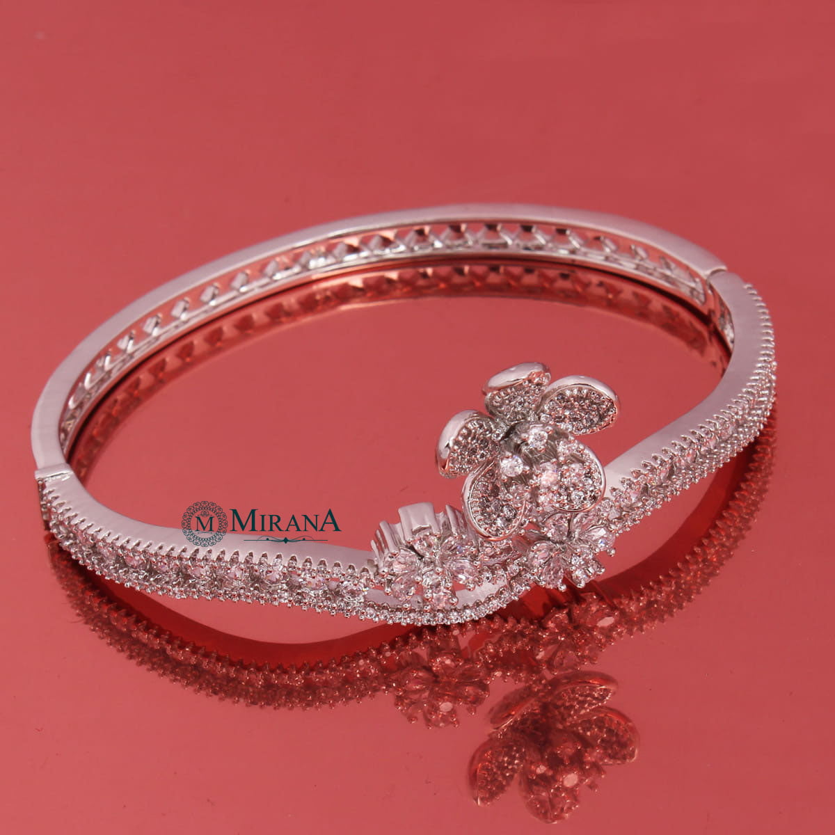 Beautiful Three Flower Design Bracelet