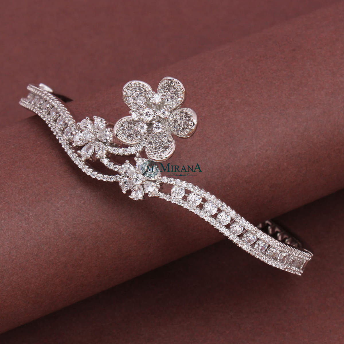 Beautiful Three Flower Design Bracelet