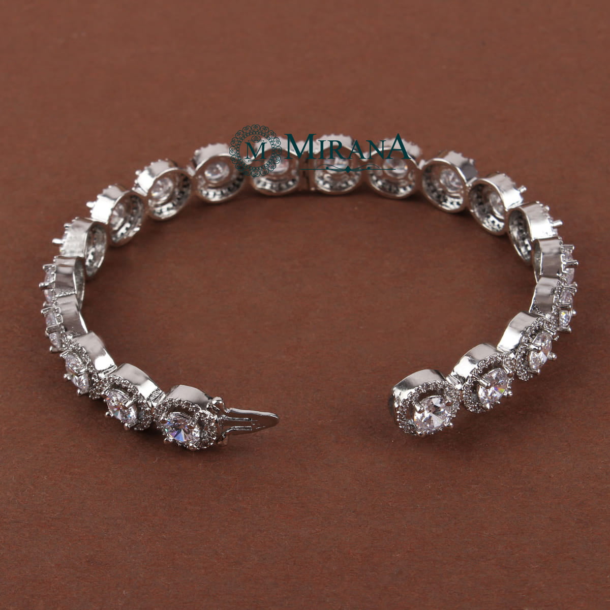 Classic Solitaire Round Bracelet