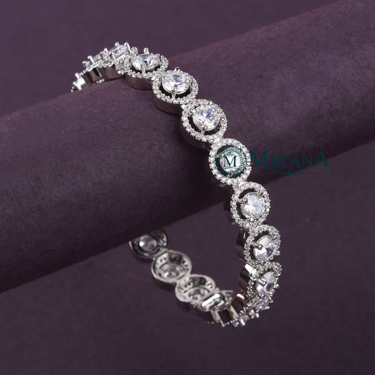 Classic Solitaire Round Bracelet