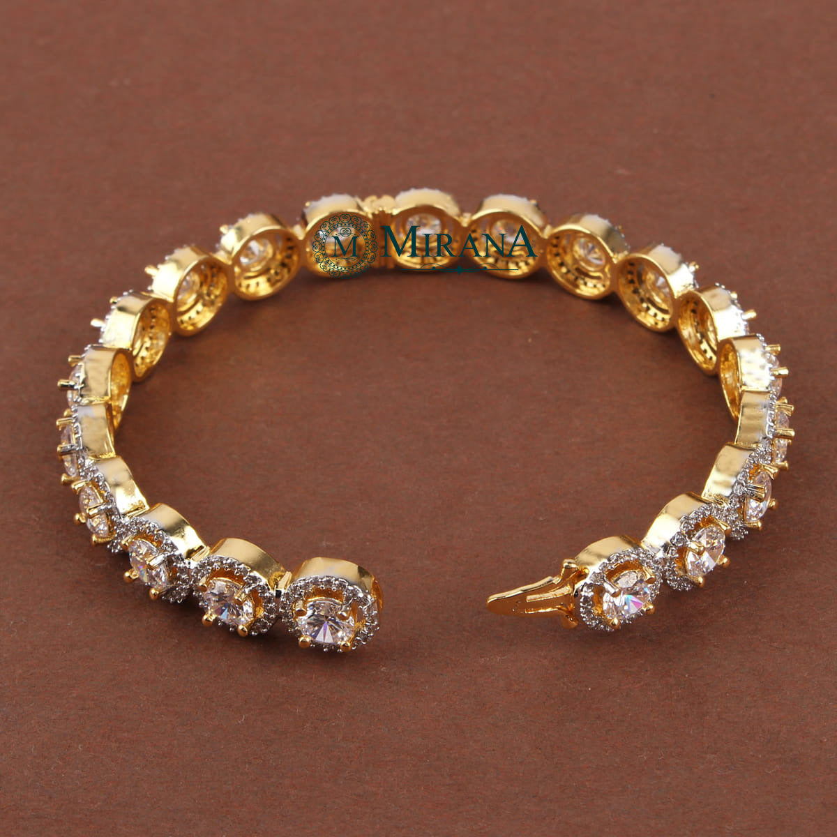 Classic Solitaire Round Bracelet