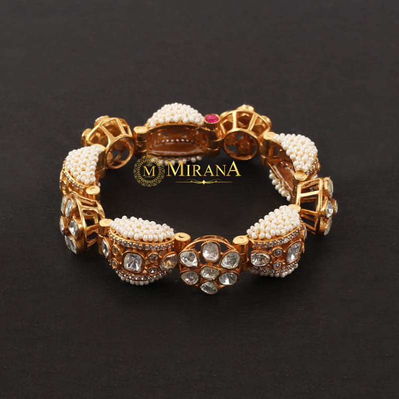 MJBR21R157-1-Malvika-Kundan-Polki-Bridal-Bracelet-Gold-Look-5.jpg September 5, 2022