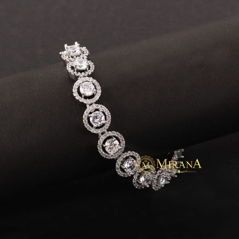 Amey Solitaire Designer Bracelet