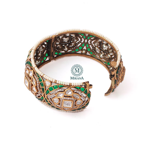 Charvi Emerald Green Polki Designer Bracelet