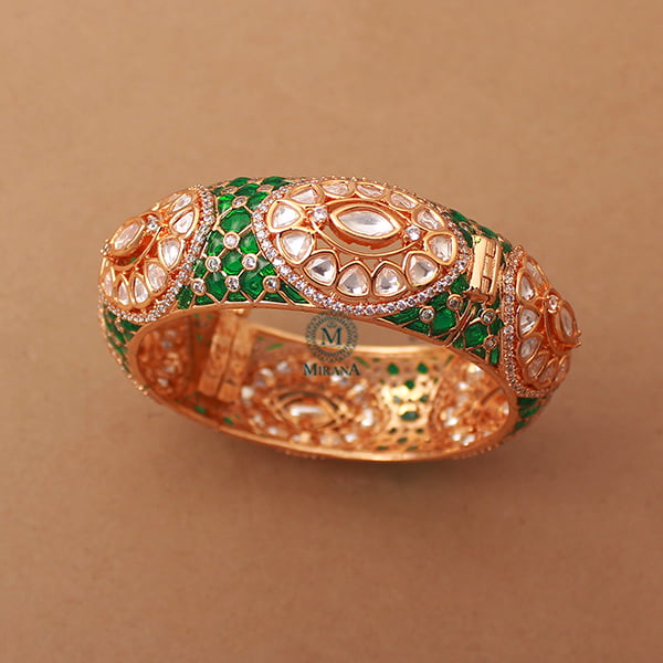 Divya Emerald Green Polki Designer Bracelet