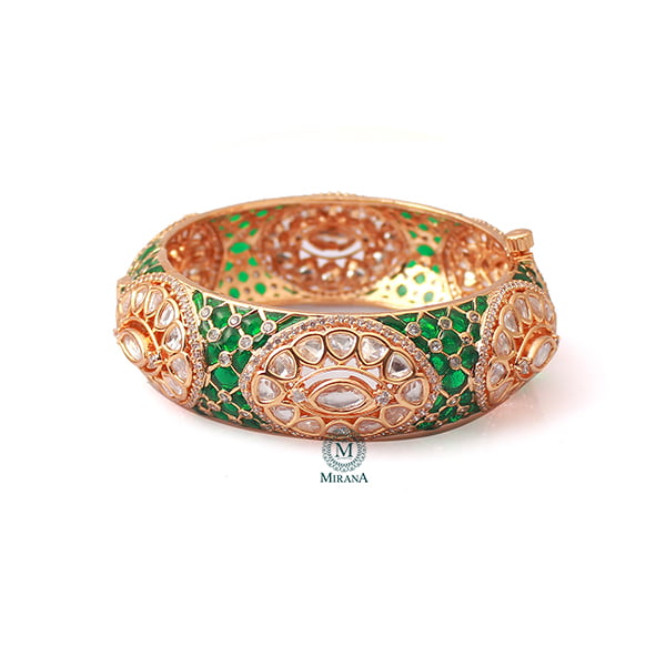 Divya Emerald Green Polki Designer Bracelet